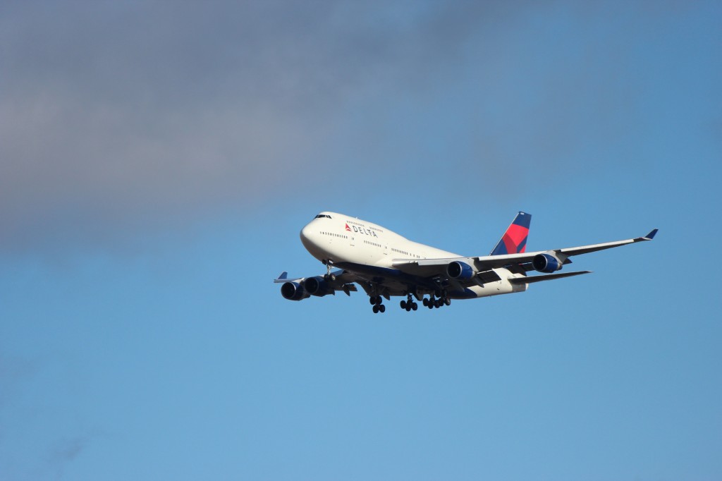 delta boeing 747 detroit metro airport romulus michigan