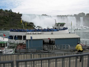 maid of the mist niagara falls ontario