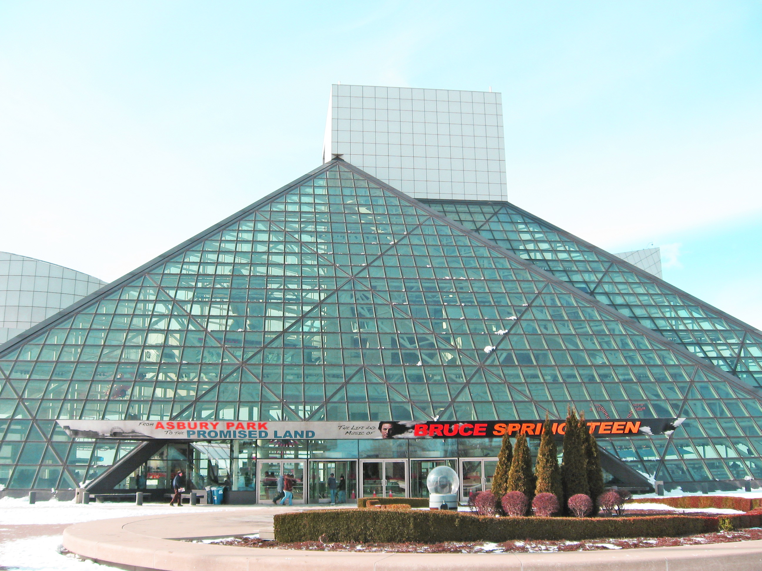 rock and roll hall of fame cleveland ohio