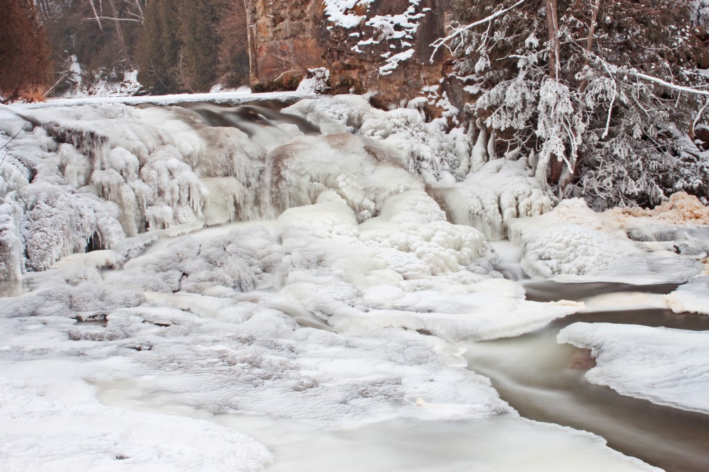credit river waterfall forks of the credit provincial park