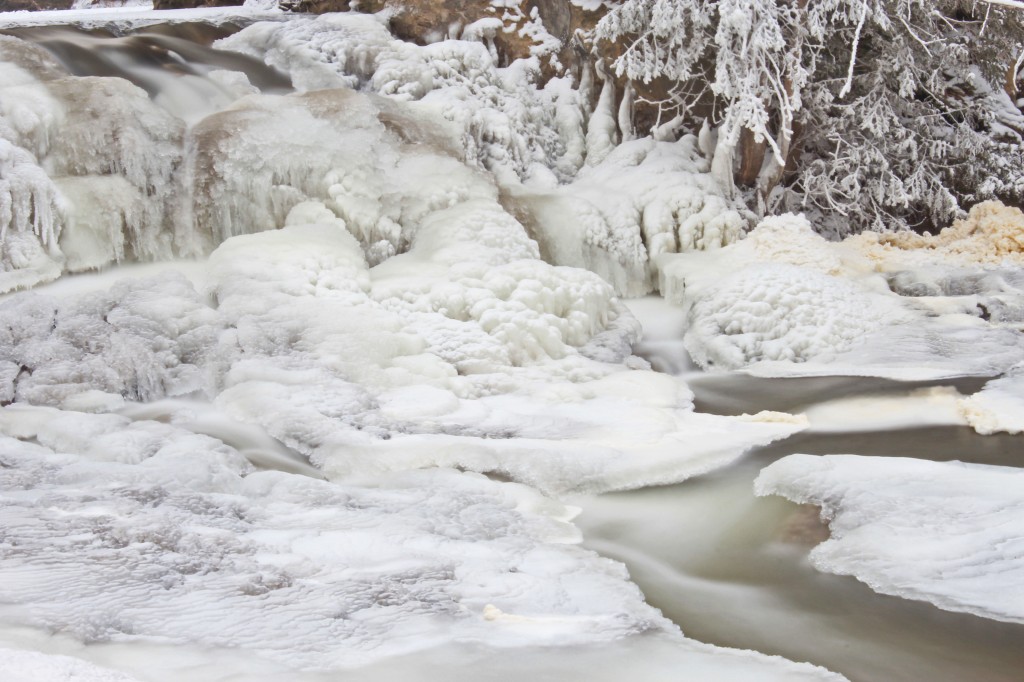 credit river waterfall forks of the credit provincial park