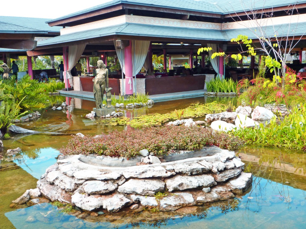 main lobby playa pesquero cuba