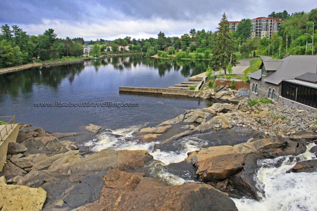 bracebridge falls muskoka river ontario canada