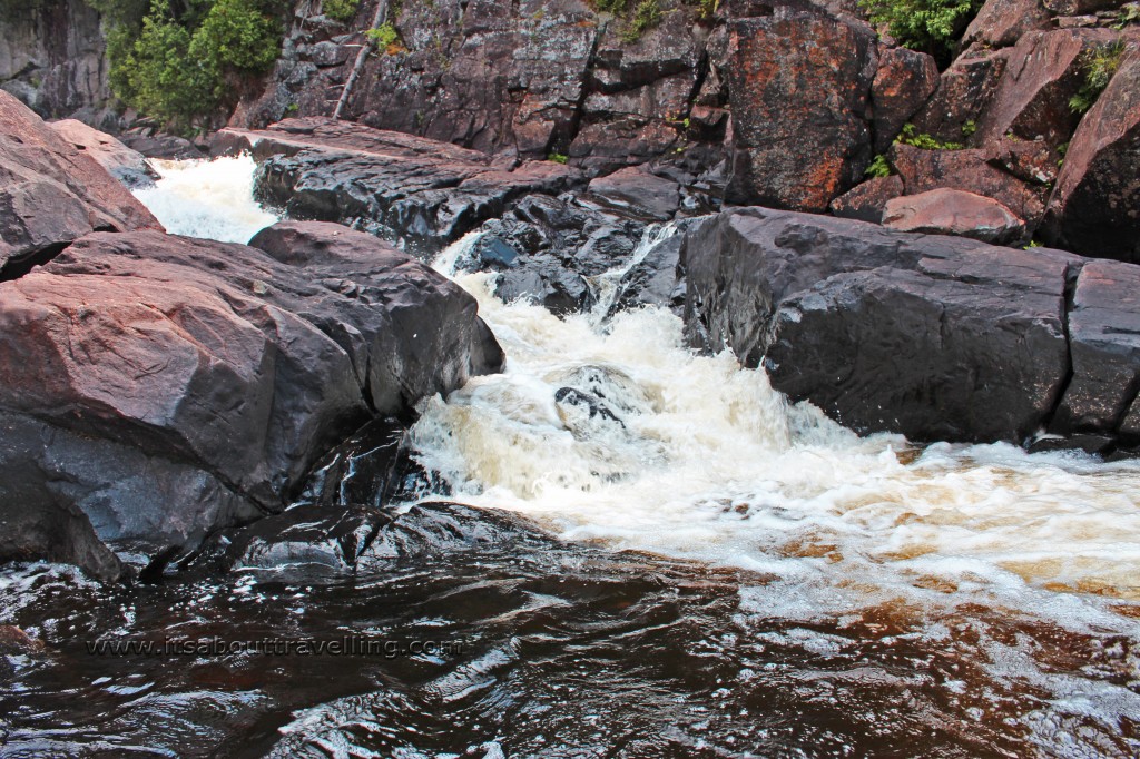 ragged falls oxtongue river provincial park
