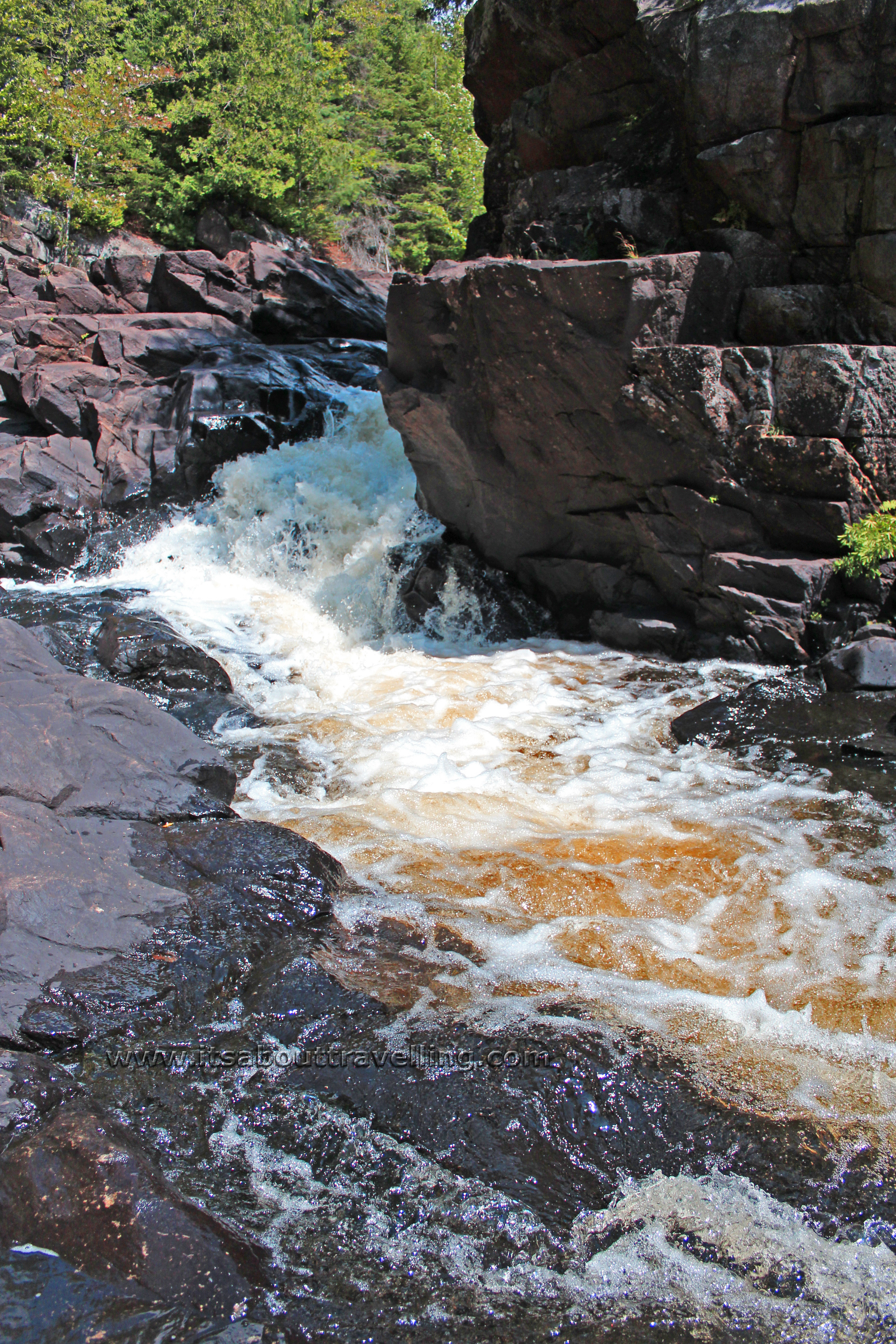 ragged falls oxtongue river provincial park