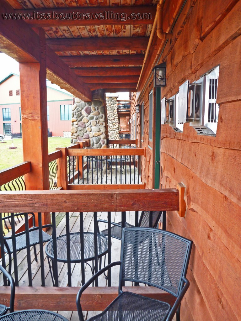 hope lake lodge balcony