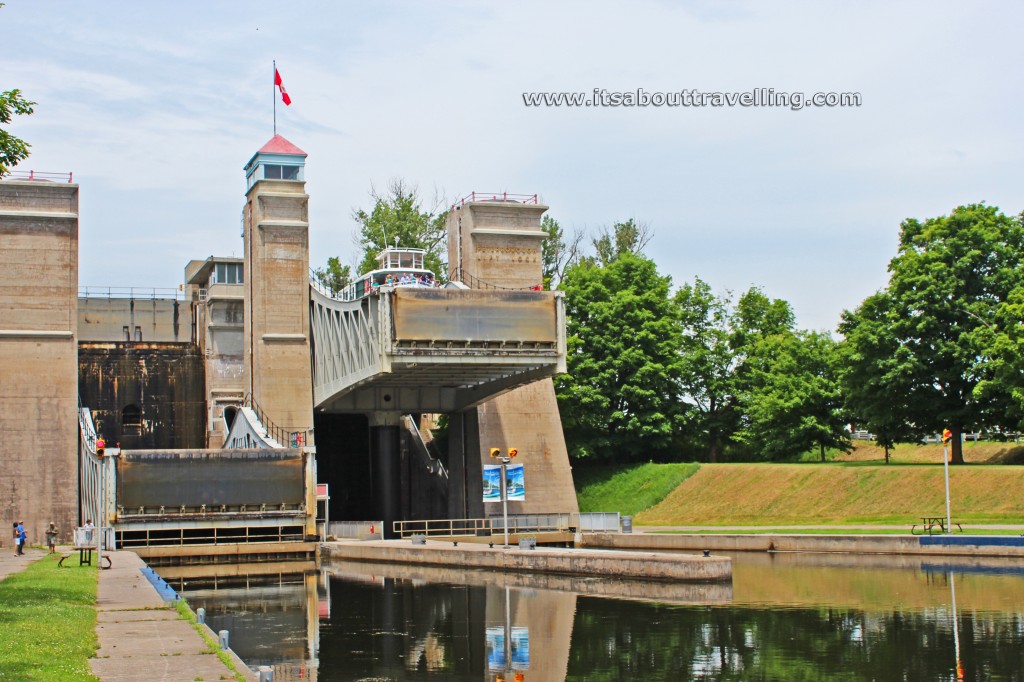 peterborough trent-severn waterway hydraulic liftlock
