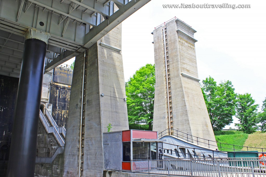 hydraulic liftlock peterborough ontario trent river