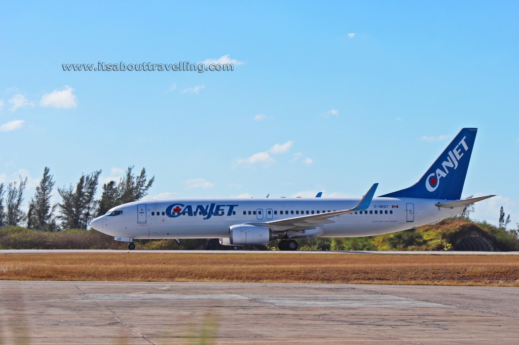 canjet boeing 737-800