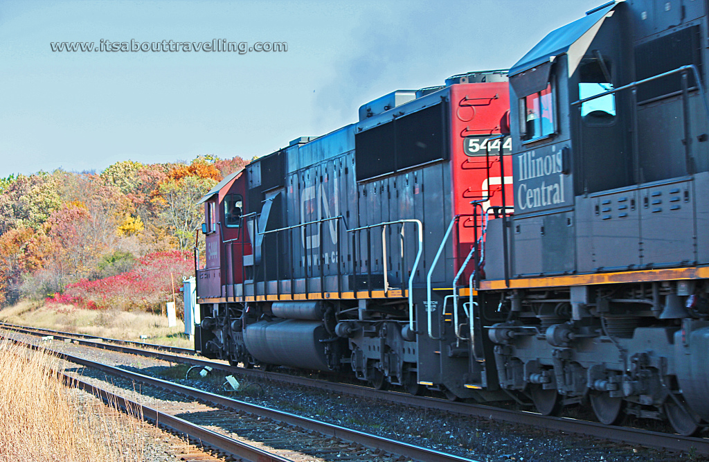 cnr and illinois central freight engines