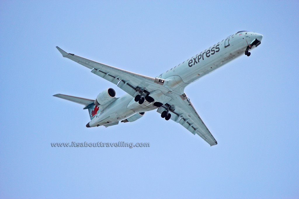 air canada express crj-700