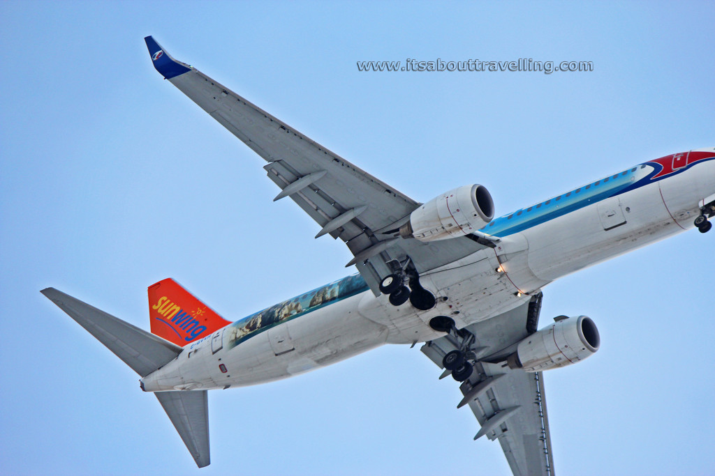 sunwing airlines boeing 737