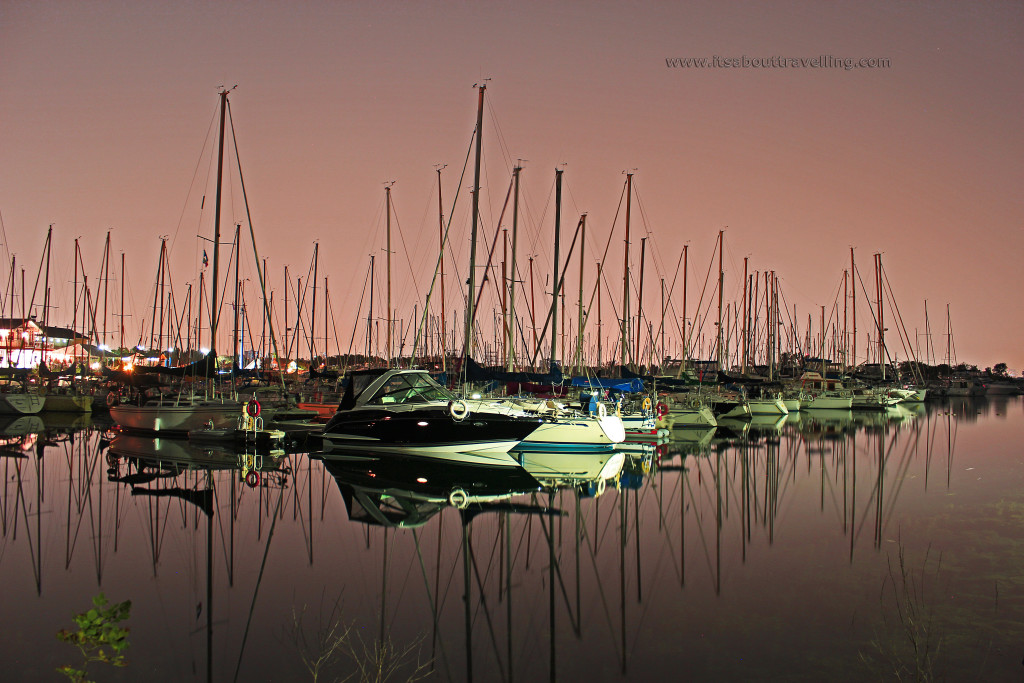 lakefront promenade marina mississauga ontario