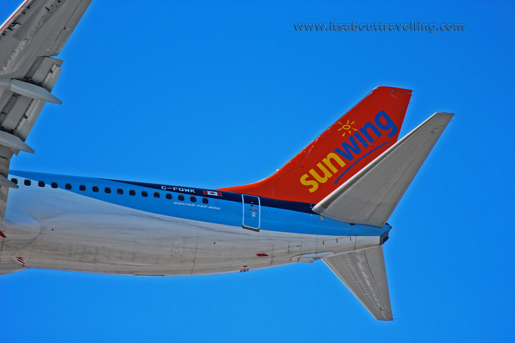 boeing 737-800 sunwing c-fqwk