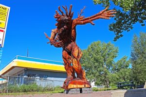 chetwynd british columbia chainsaw carvings