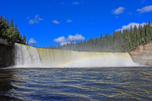 lady evelyn falls territorial park northwest territories kakisa river