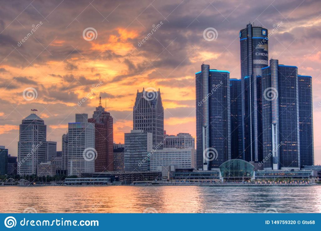 downtown detroit michigan skyline at sunset